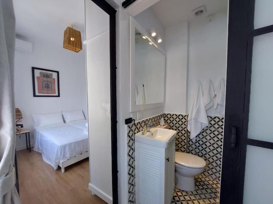 Dar Habibi F Saint Laurent Tangier Exterior photo